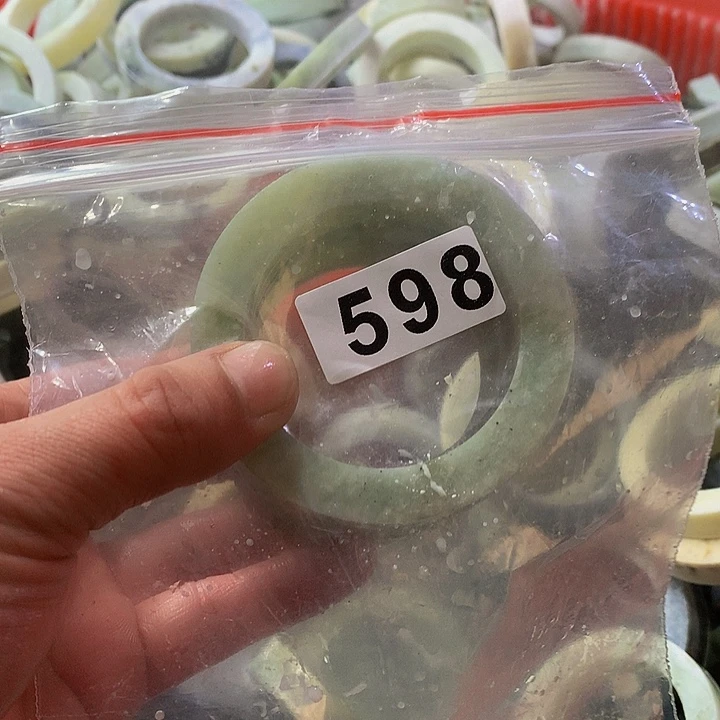 蛇纹石玉原未镶嵌