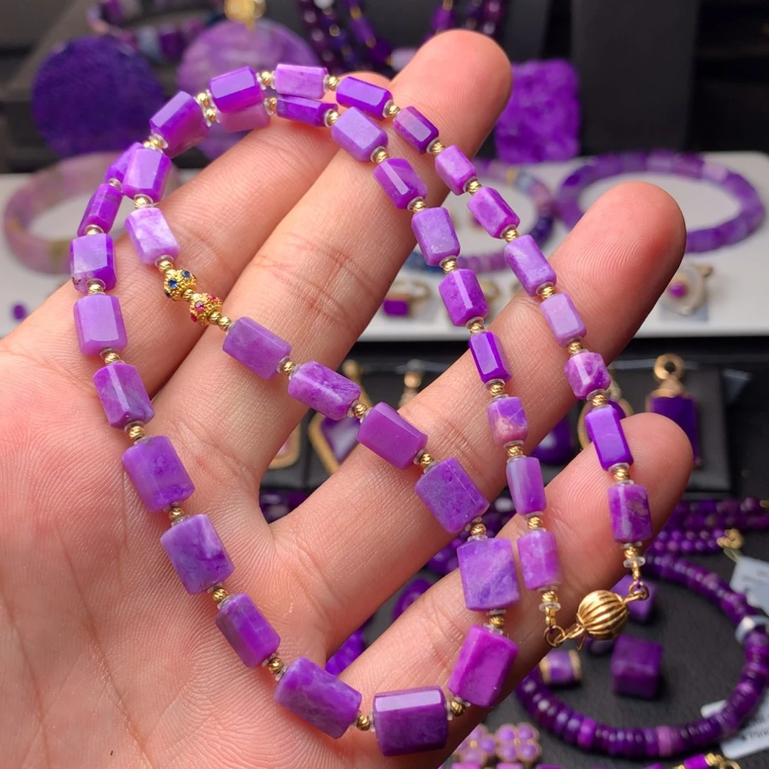 苏纪石（舒俱来）项链18K金镶嵌