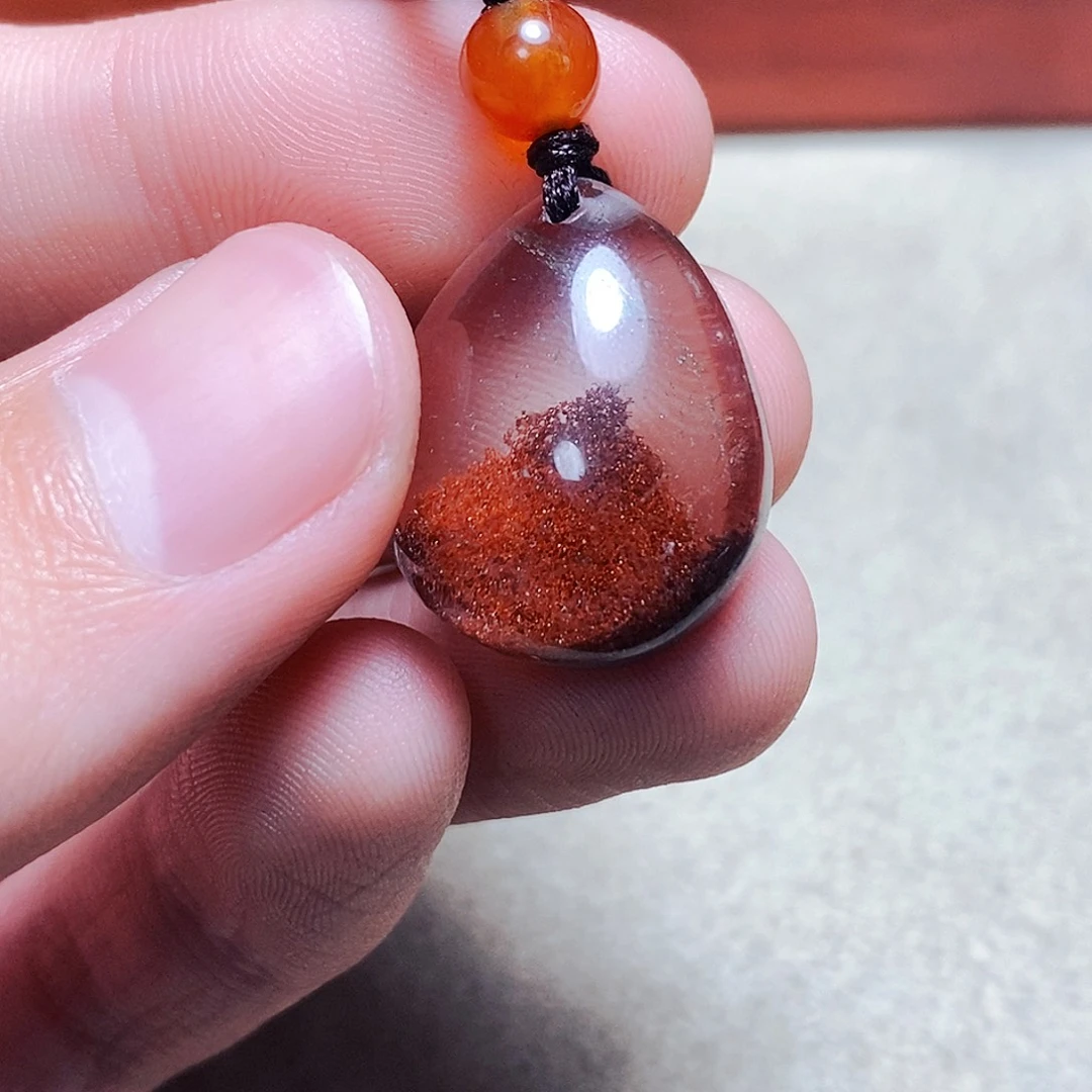 水晶颈饰未镶嵌小**?