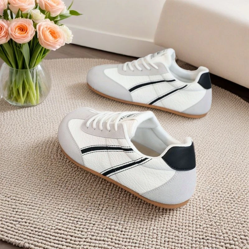 2025春夏季爆款平底舒适复古德训鞋百搭轻便潮流新款阿甘女鞋