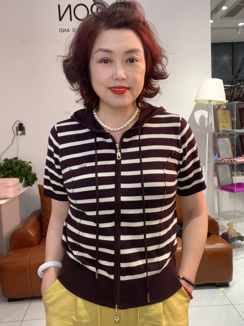 女士夏季新款时尚休闲百搭气质显瘦潮流条纹针织短袖开衫帽衫
