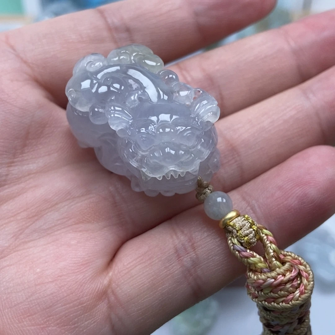 翡翠未镶嵌颈饰如意貔貅吊坠