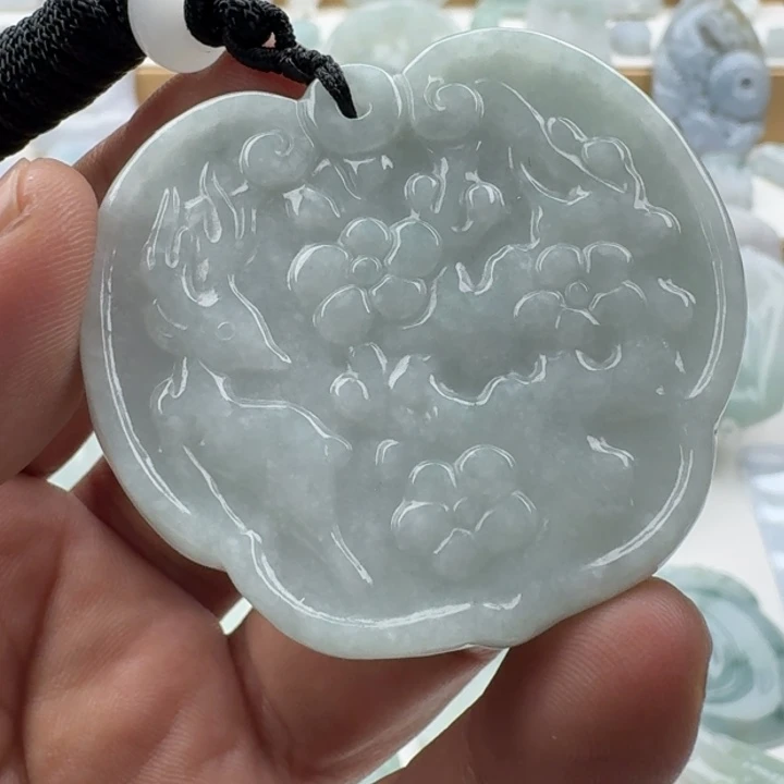 翡翠未镶嵌颈饰天然缅甸A货翡翠