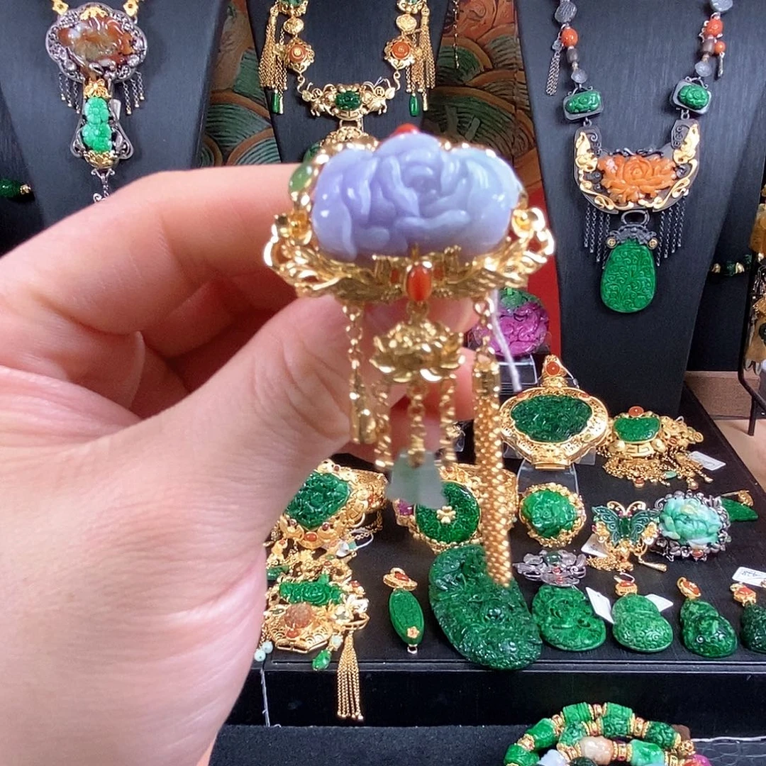 翡翠未镶嵌戒指戒指