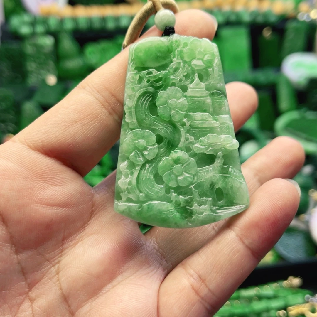 翡翠未镶嵌颈饰吊坠