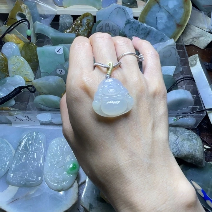 翡翠未镶嵌颈饰品****禅佛公