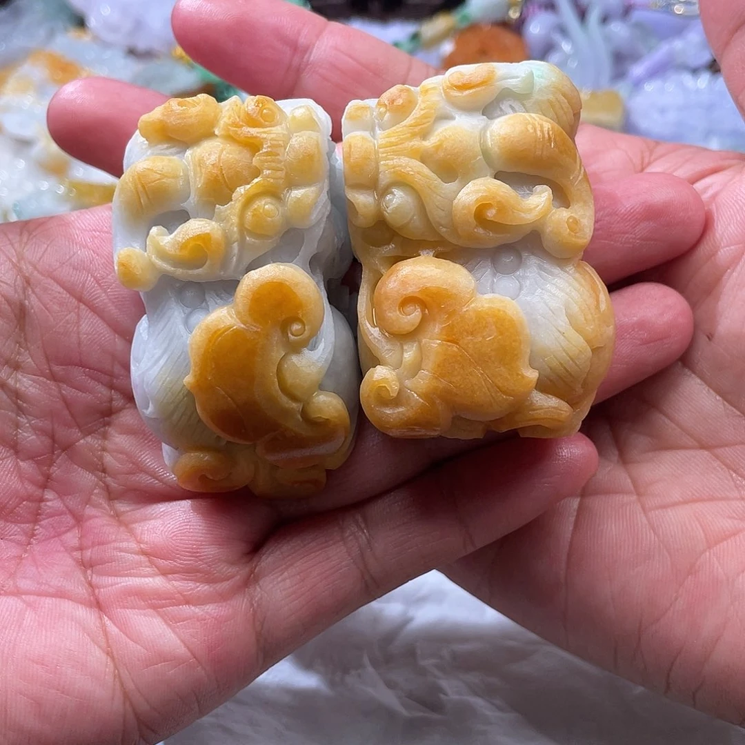 定制翡翠未镶嵌大*吹翡玉缘翡翠