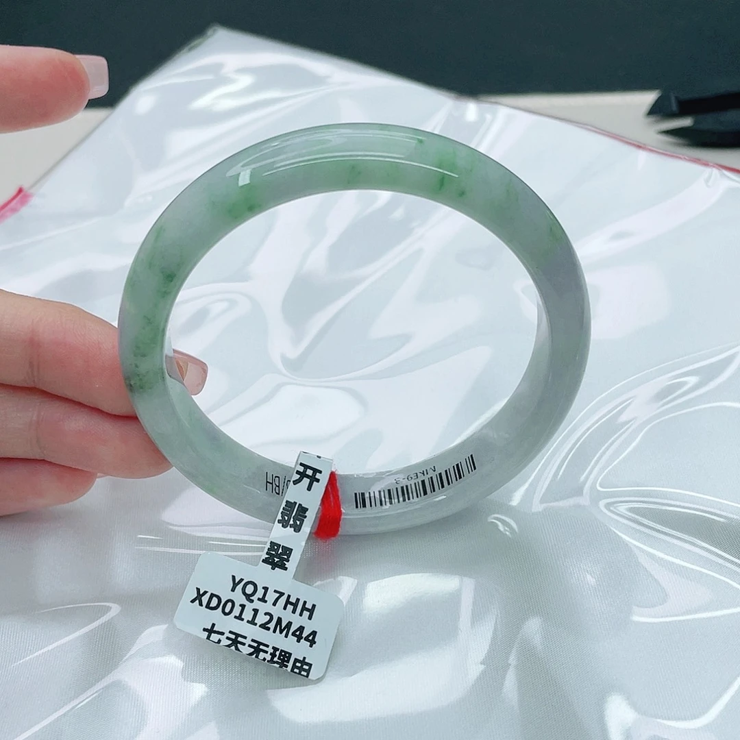 翡翠手镯未镶嵌正59.5