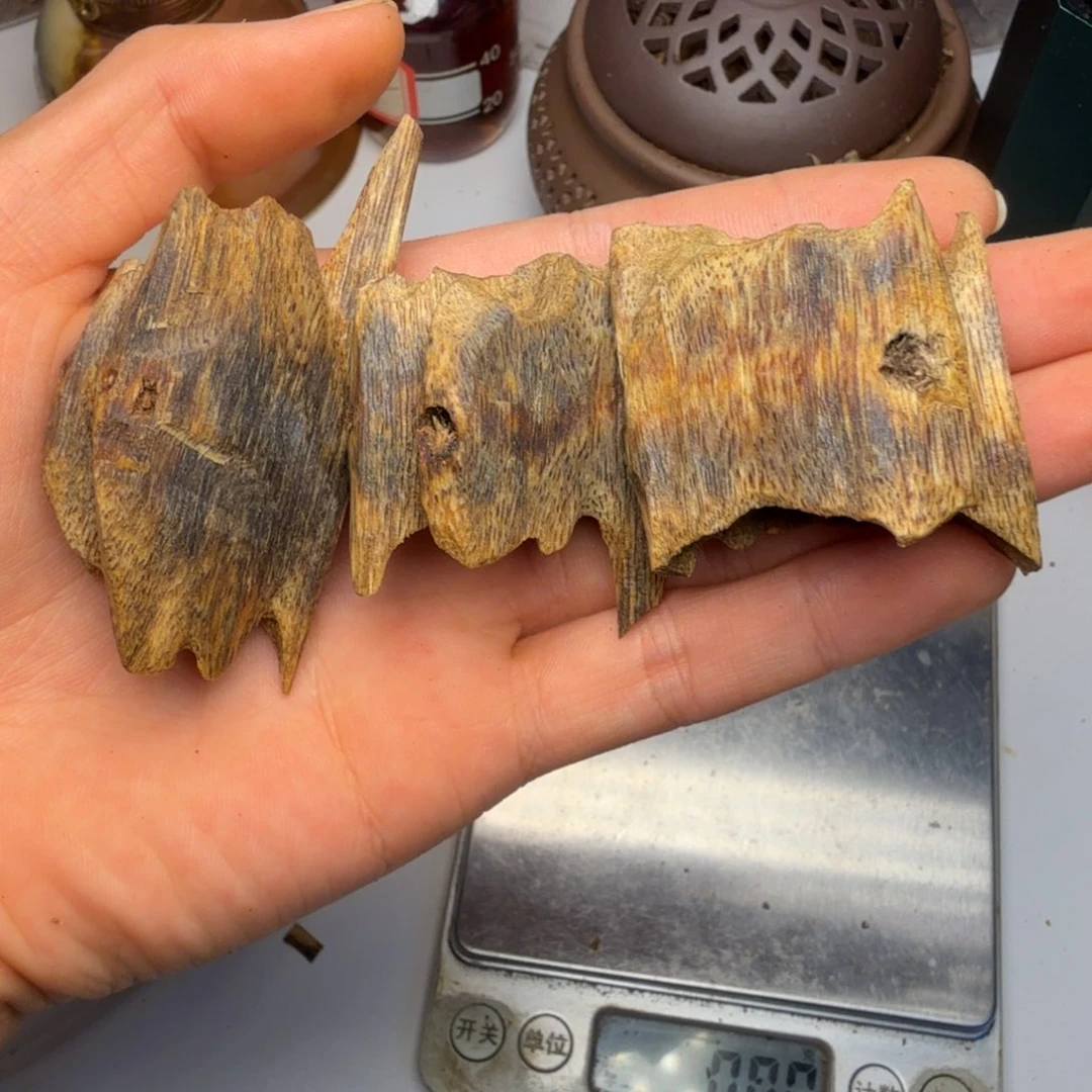 沉香沉香碎屑v***v海南糖结红棋树心油醇化牛肉干老料27克