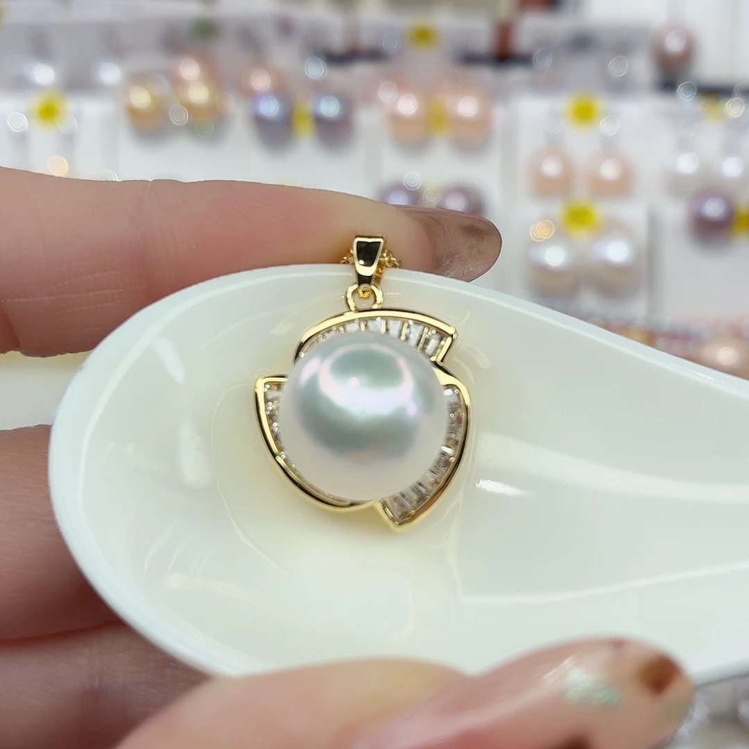 淡水珍珠合金颈饰