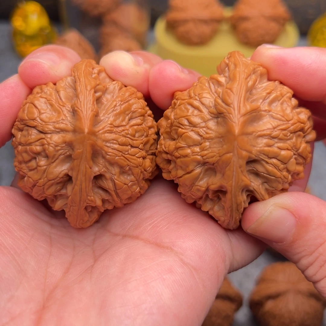 文玩核桃把件黄*凯51.5全麒麟纹官帽