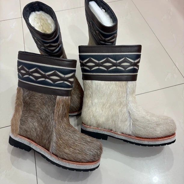 男款冬季马皮雪地靴加厚抗寒保暖时尚经典内里羊皮毛一体 男士