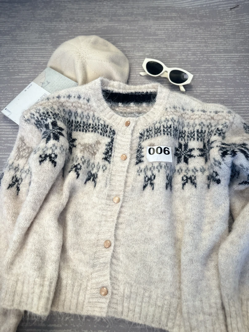 小提花圆领毛针织衫 006