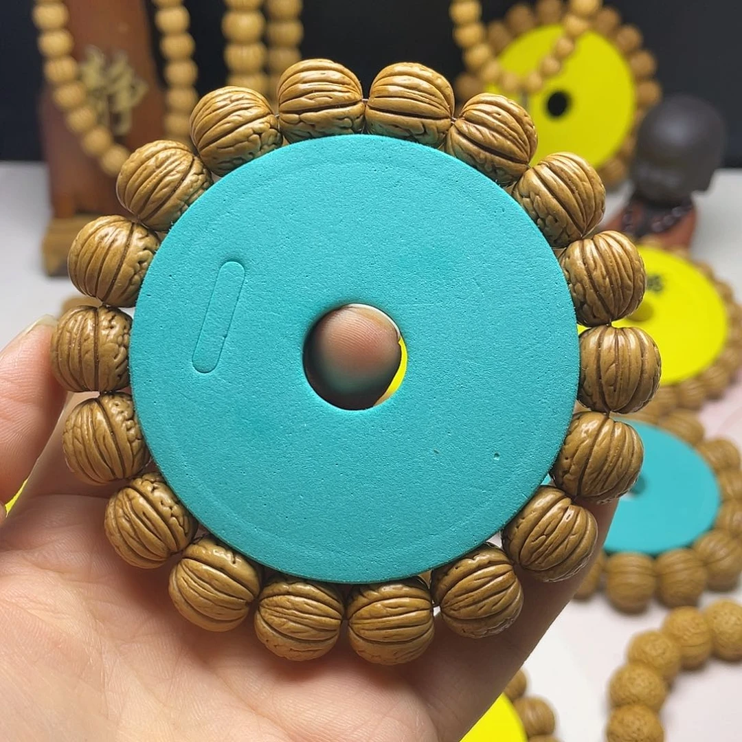 初***澈桃核手串，桃核手串