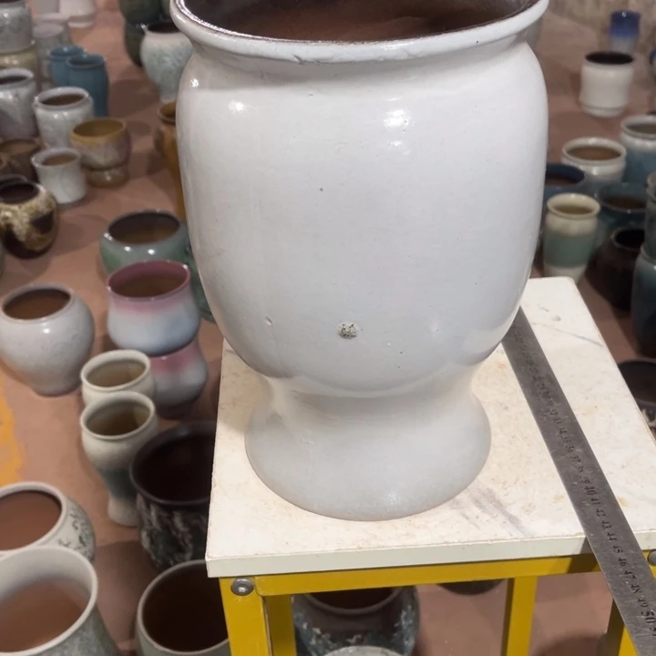 紫砂花盆口径20高度30一只小瑕疵