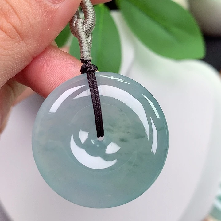 翡翠未镶嵌颈饰平安扣31x6.5mm