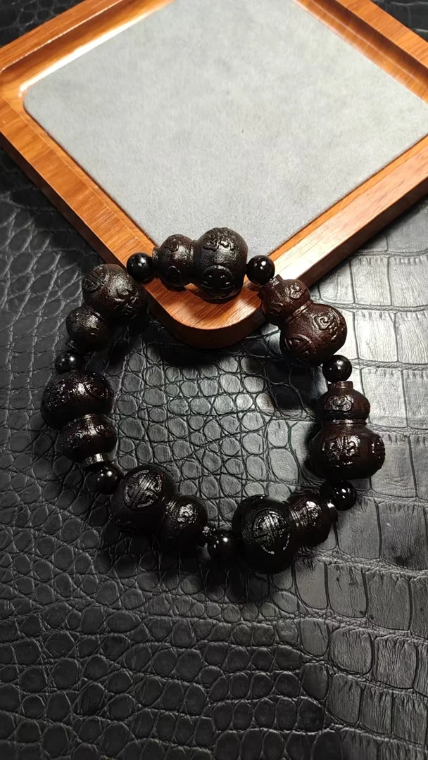 精品时尚雪山重楼手链六194