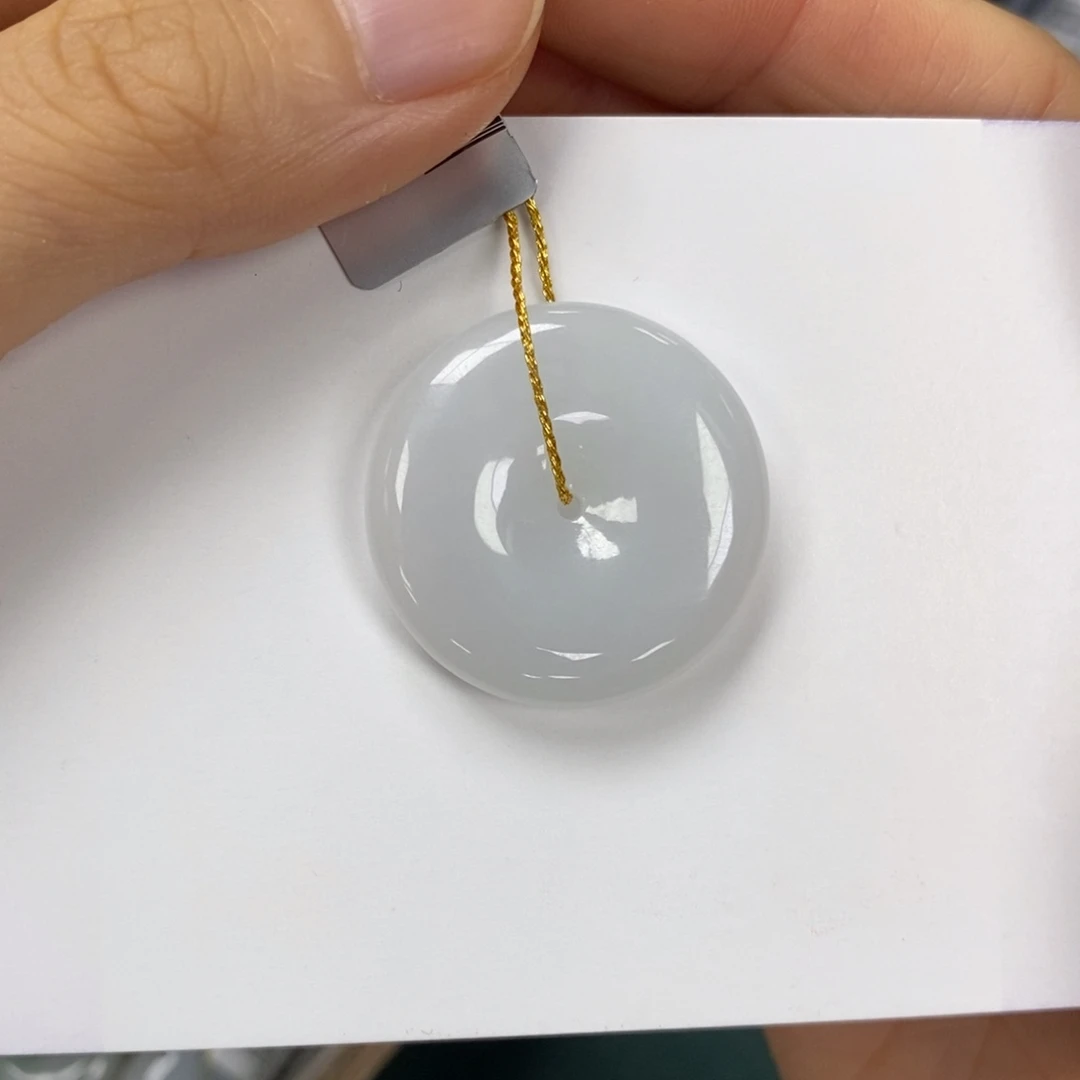颈饰未镶嵌翡翠平安扣