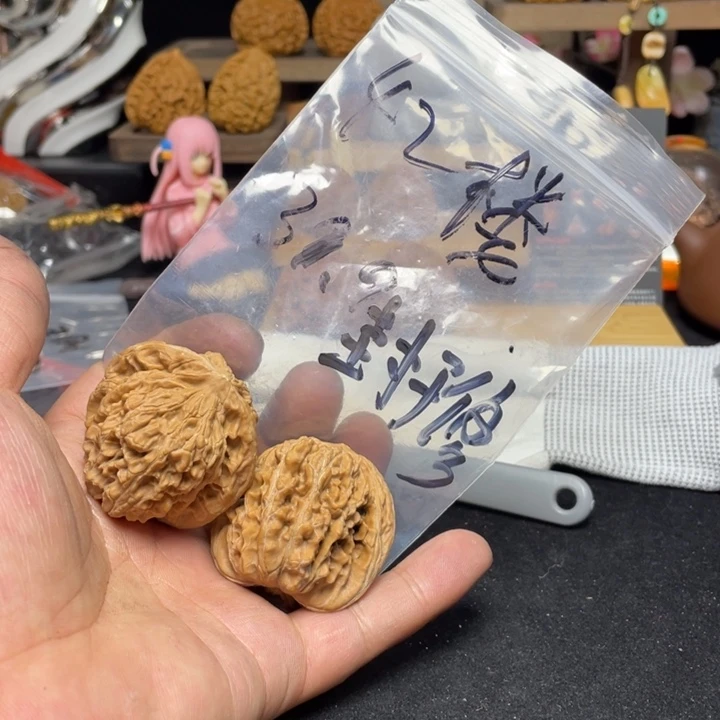 文玩核桃把件封*修四座楼