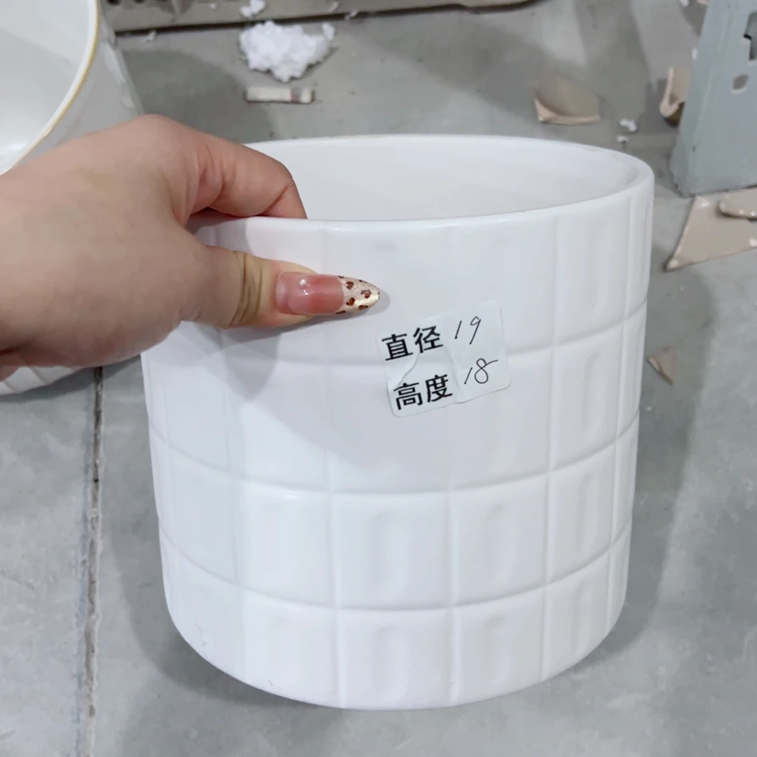 有孔，陶瓷花盆满10米包邮发货