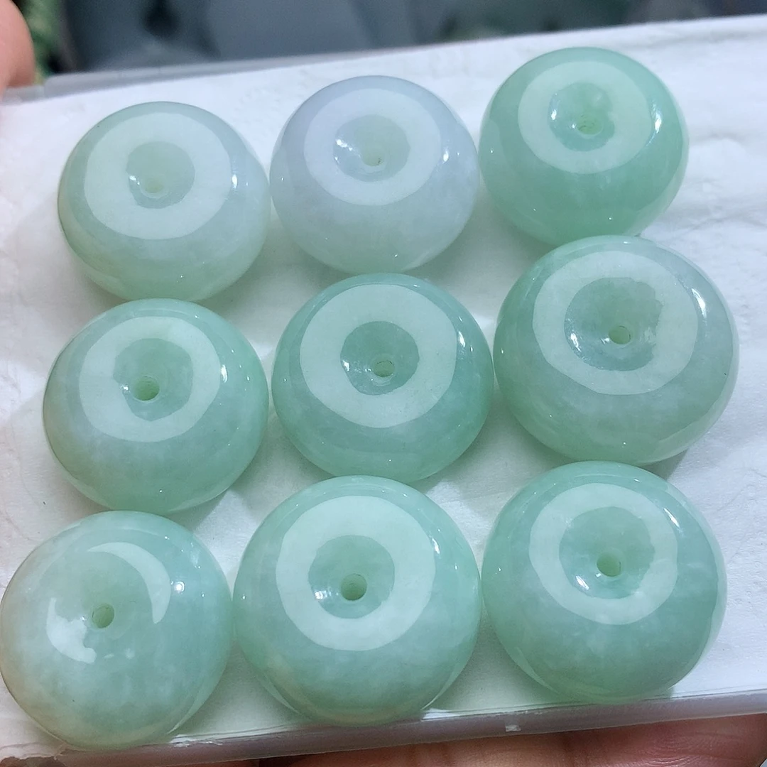 翡翠未镶嵌颈饰，多样性发其一！