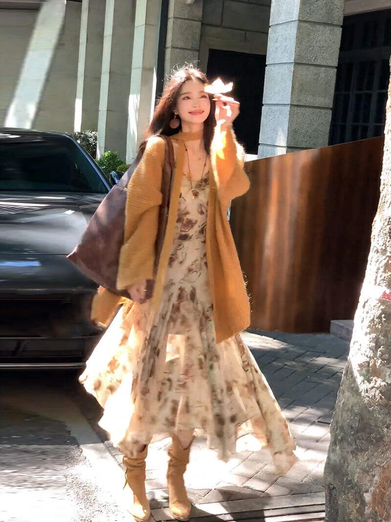 新超仙连衣裙百搭女玫瑰小众秋季款外搭针织衫气质吊带两件套浪漫