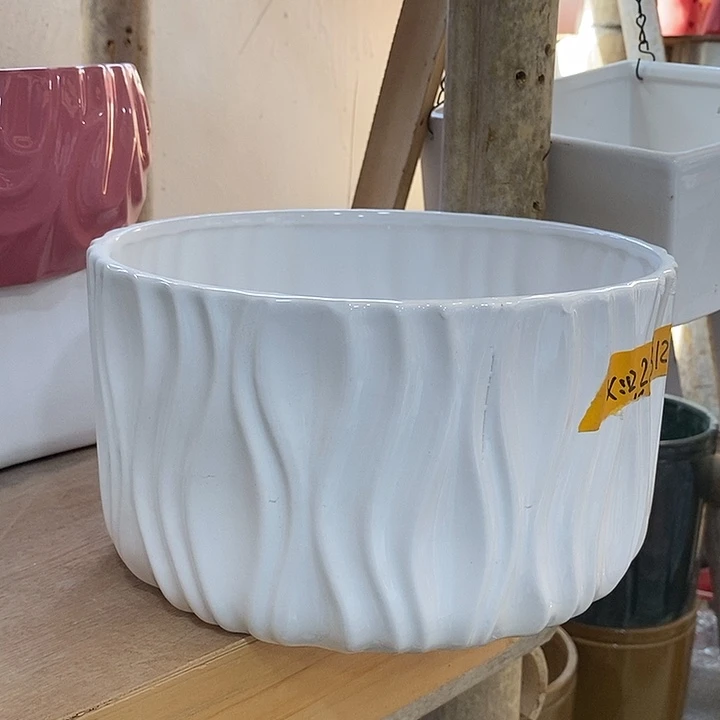 陶盆有孔 瑕疵针孔漏釉介意勿拍外高 12外口22