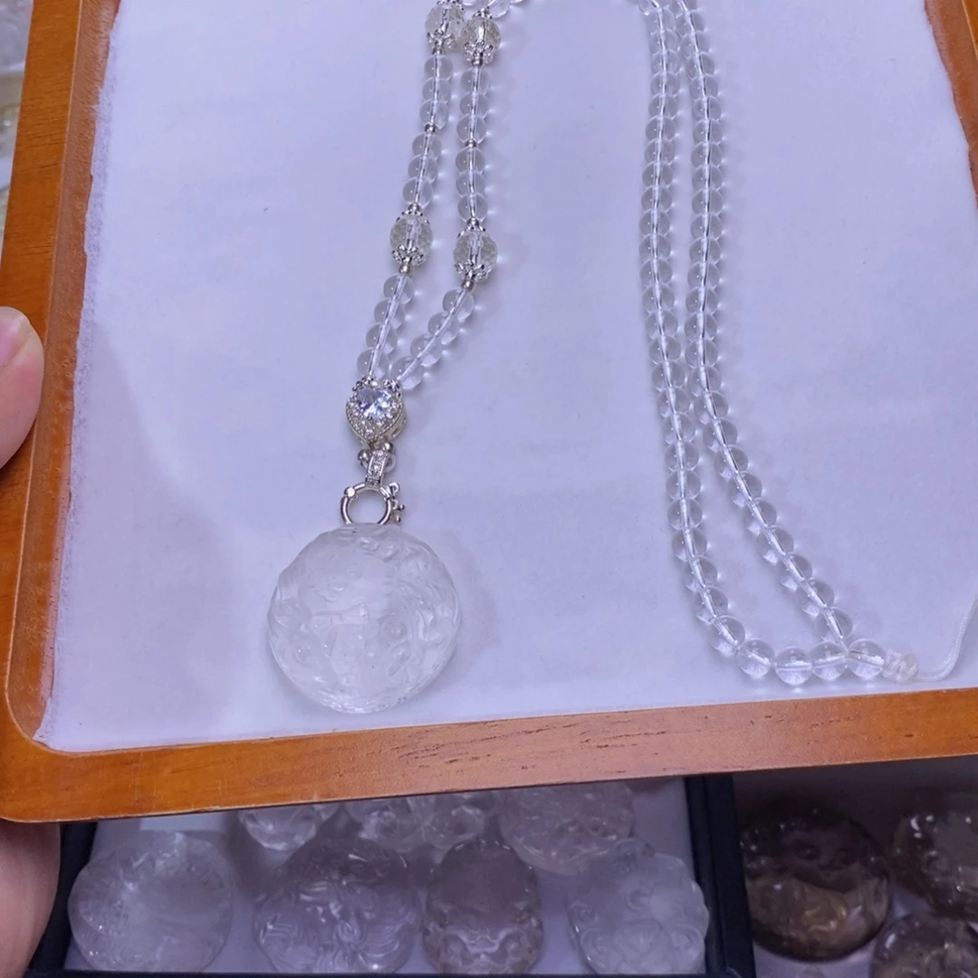未镶嵌颈饰水晶小**饱狐牌吊坠 送链子