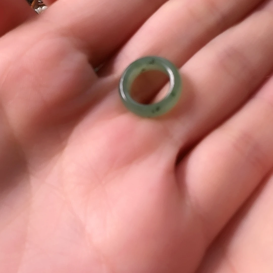 木***.和田玉未镶嵌颈饰