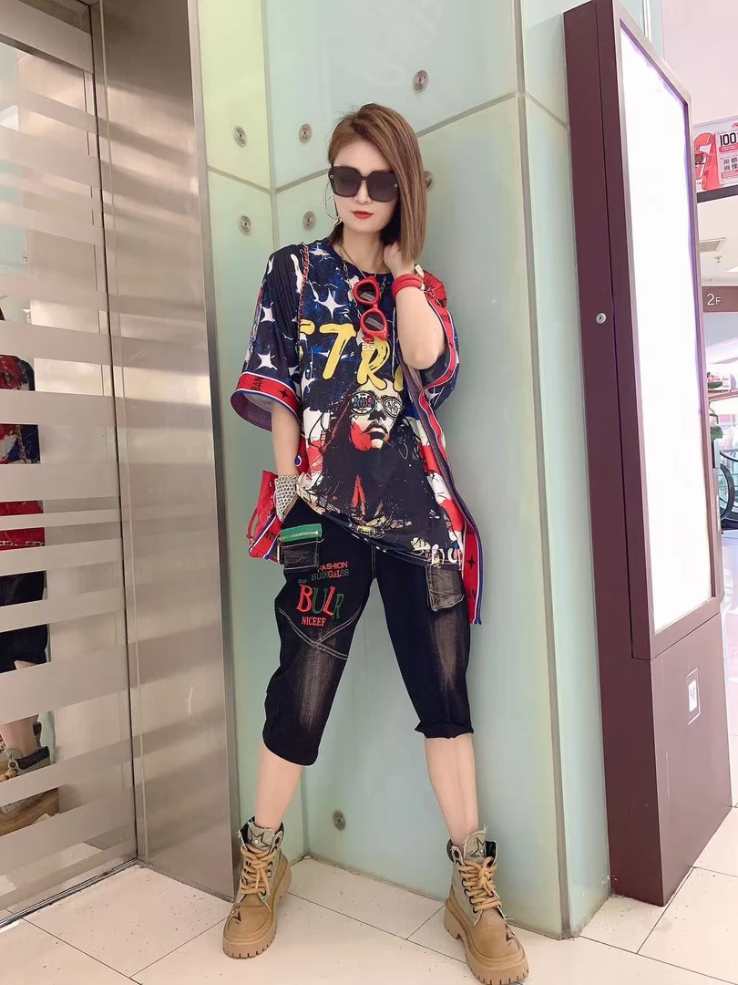欧韩服饰8832大版T