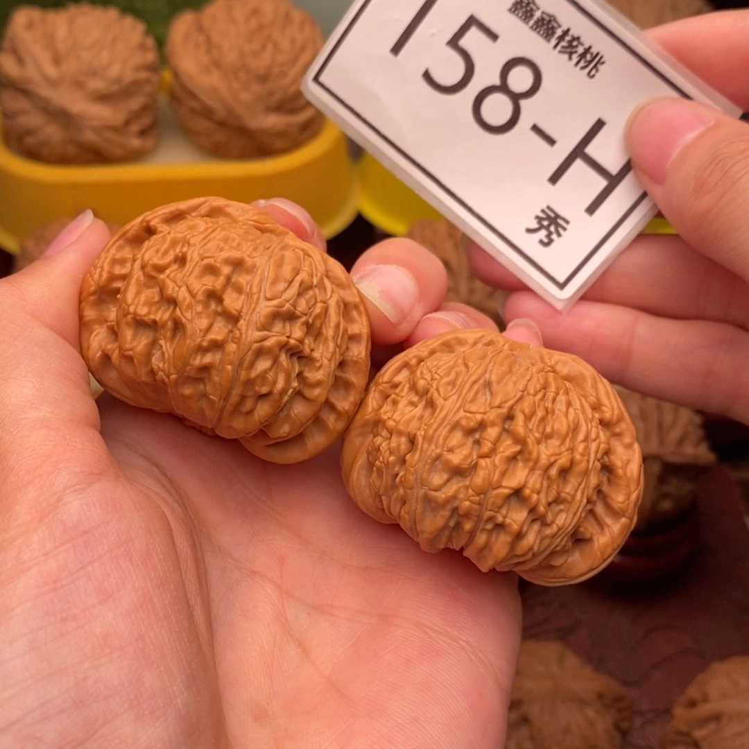 文玩核桃把件白狮43