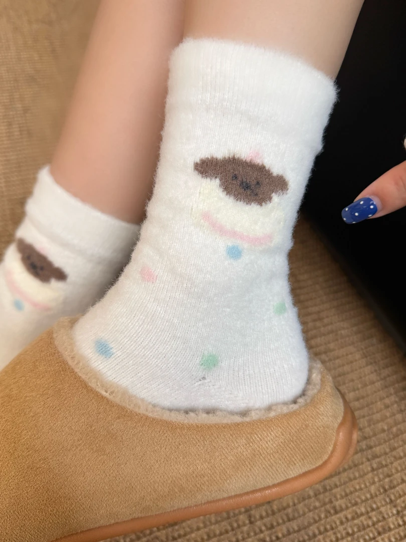 澳绒袜子女款秋冬2025新爆款月子袜可爱中筒袜加绒加厚保暖长袜