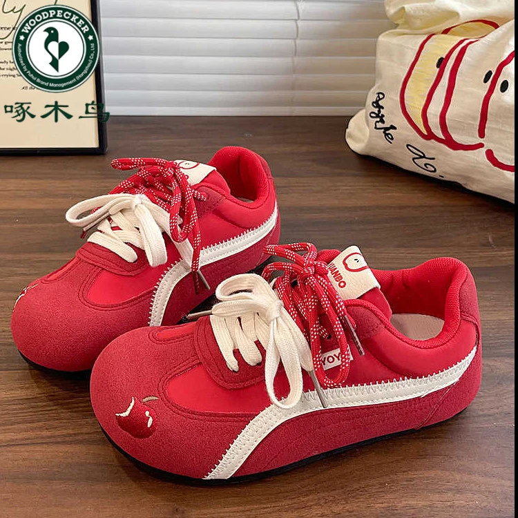 啄木鸟红色小众苹果德训鞋女款2025夏季新款透气圆头板鞋阿甘鞋