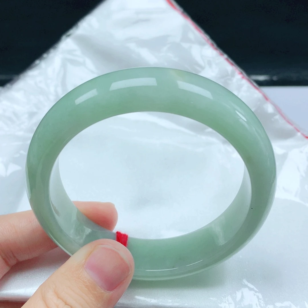 翡翠手镯未镶嵌56
