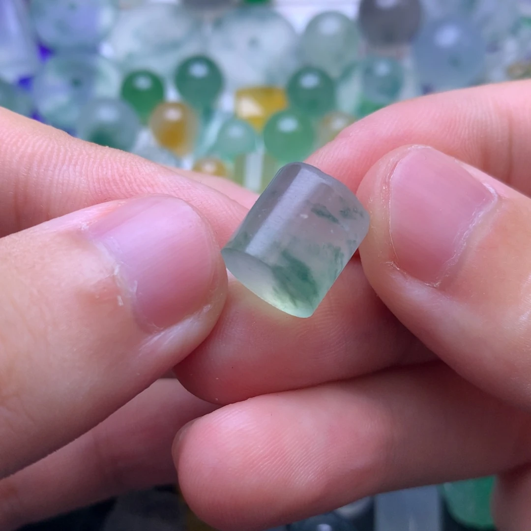 墨***儿定制翡翠未镶嵌挂件