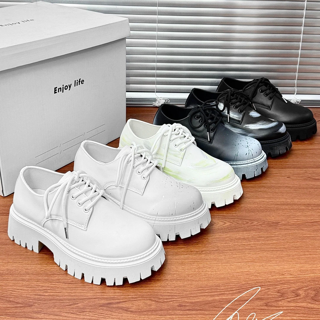 2025秋冬季新款复古板鞋男潮流百搭港风厚底男鞋子潮鞋休闲德比鞋