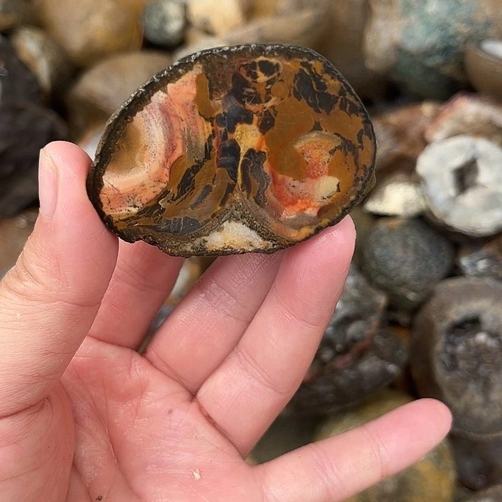 玛瑙/玉髓颈饰合金