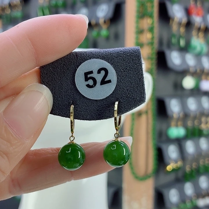 和田玉18K金镶嵌耳饰