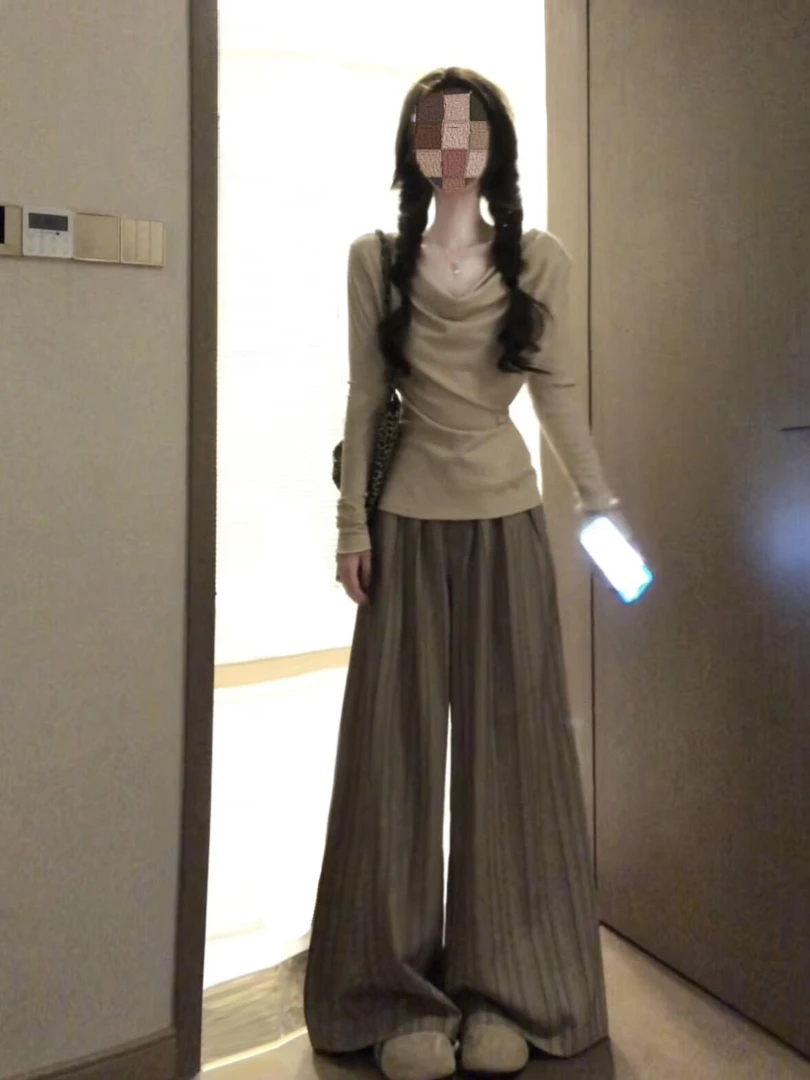 2025秋季新款韩版温柔风荡领设计感长袖上衣搭配条纹阔腿裤两件套