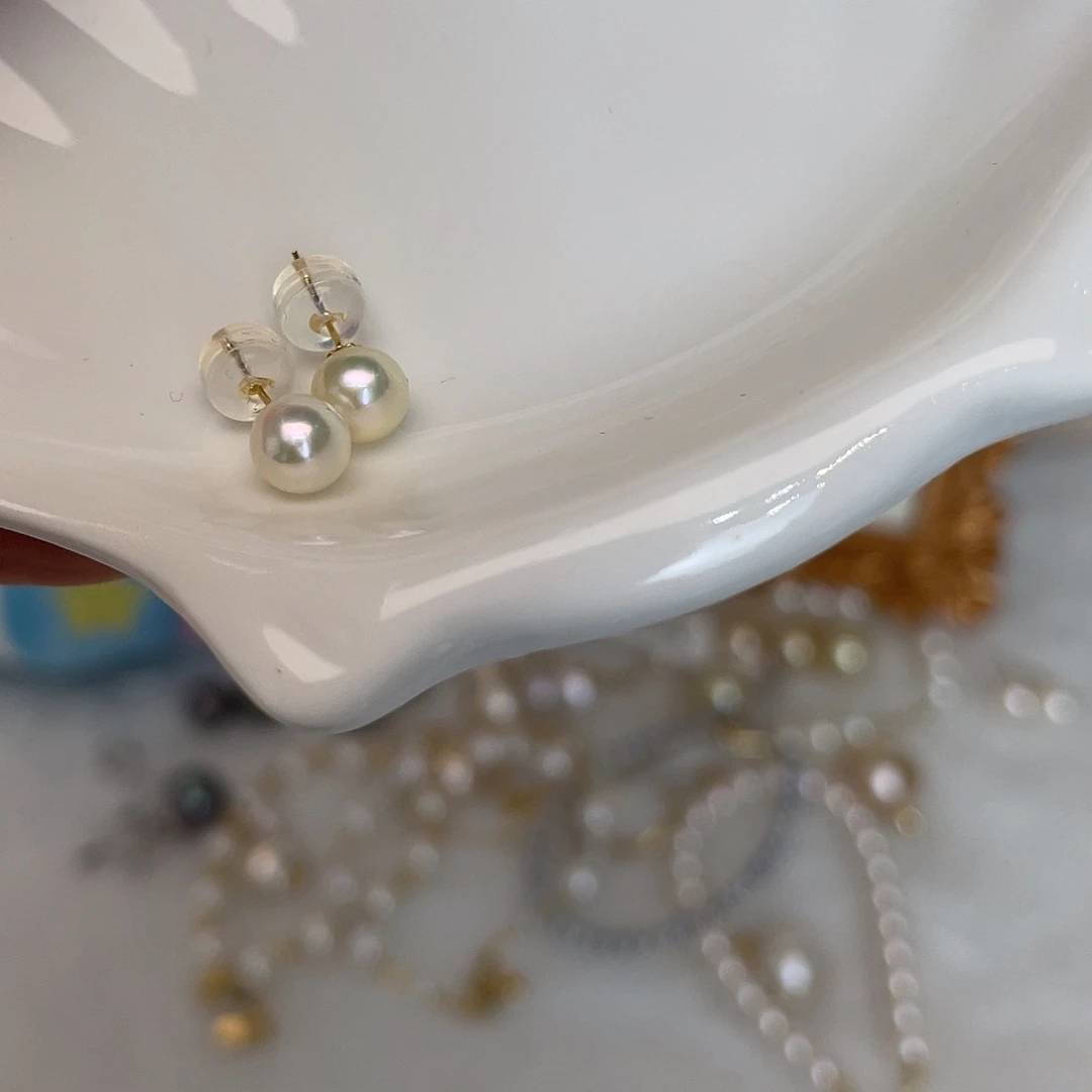 18K金镶嵌耳饰海水珍珠