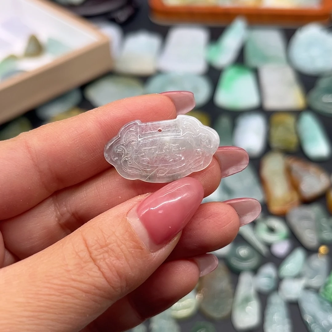 【闪购商品】翡翠颈饰未镶嵌平****）锁