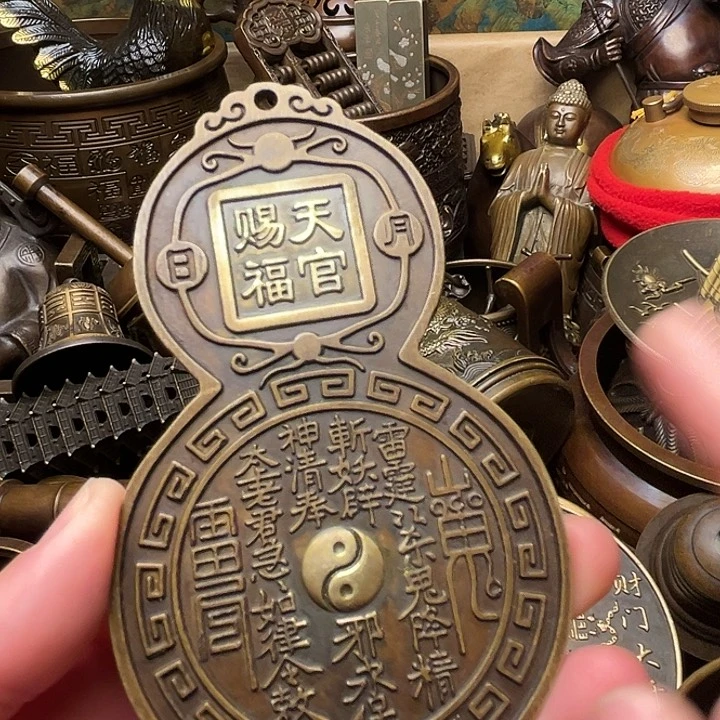 精美铜器批发档口