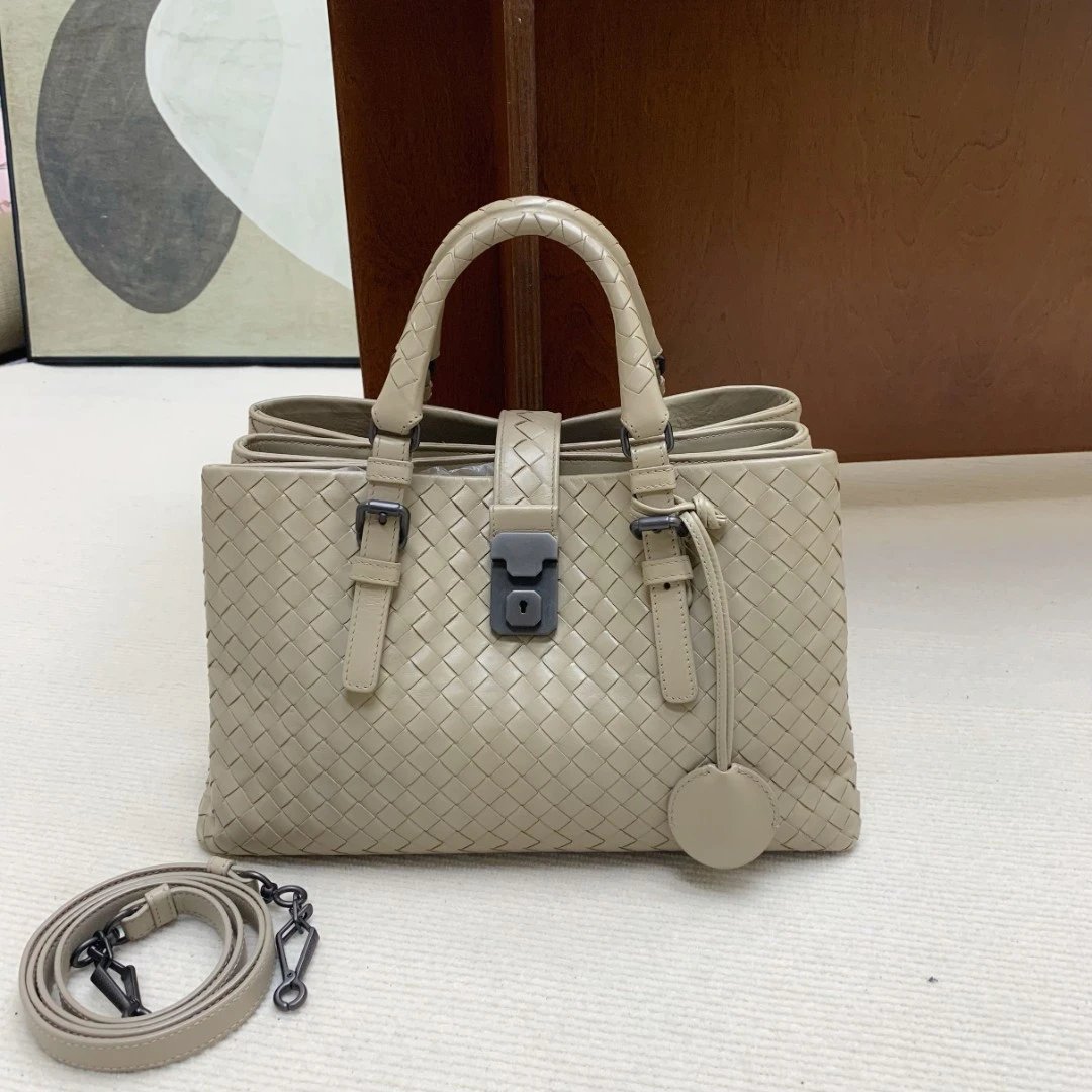 95新 BOTTEGA VENETA/葆蝶家 【98新】bv roma 风衣灰小号工价35000