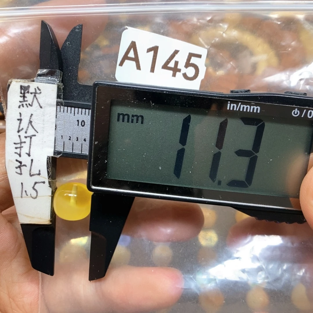 未镶嵌蜜蜡裸石金白溶洞