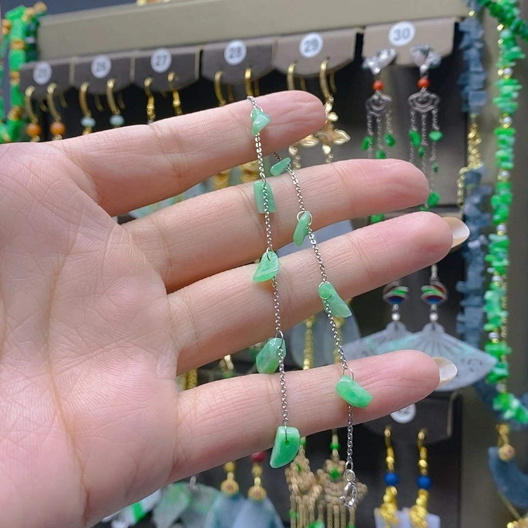 未镶嵌翡翠耳饰翡翠