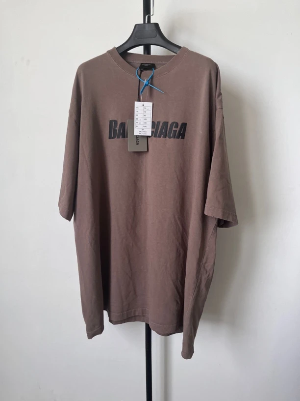 未使用 Balenciaga/巴黎世家 破洞字母Logo印花做旧圆领短袖00807