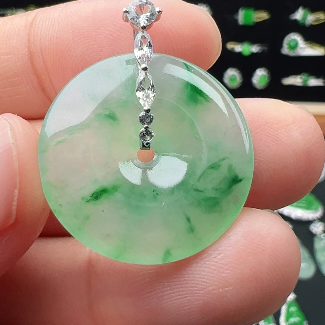 翡翠18K金镶嵌颈饰扣28