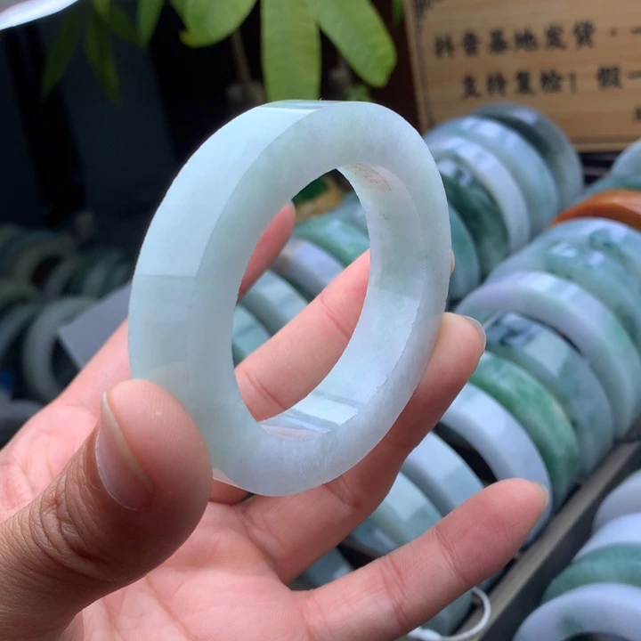 未镶嵌手镯定制翡翠定制手镯