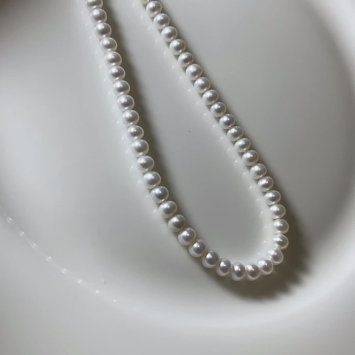 5.2左右冷白镜面光未镶嵌淡水珍珠