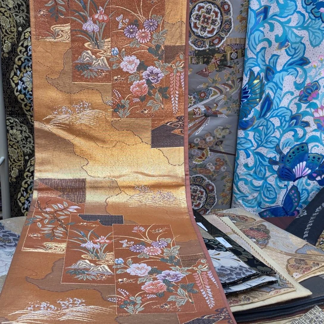 织绣织锦等多种工艺